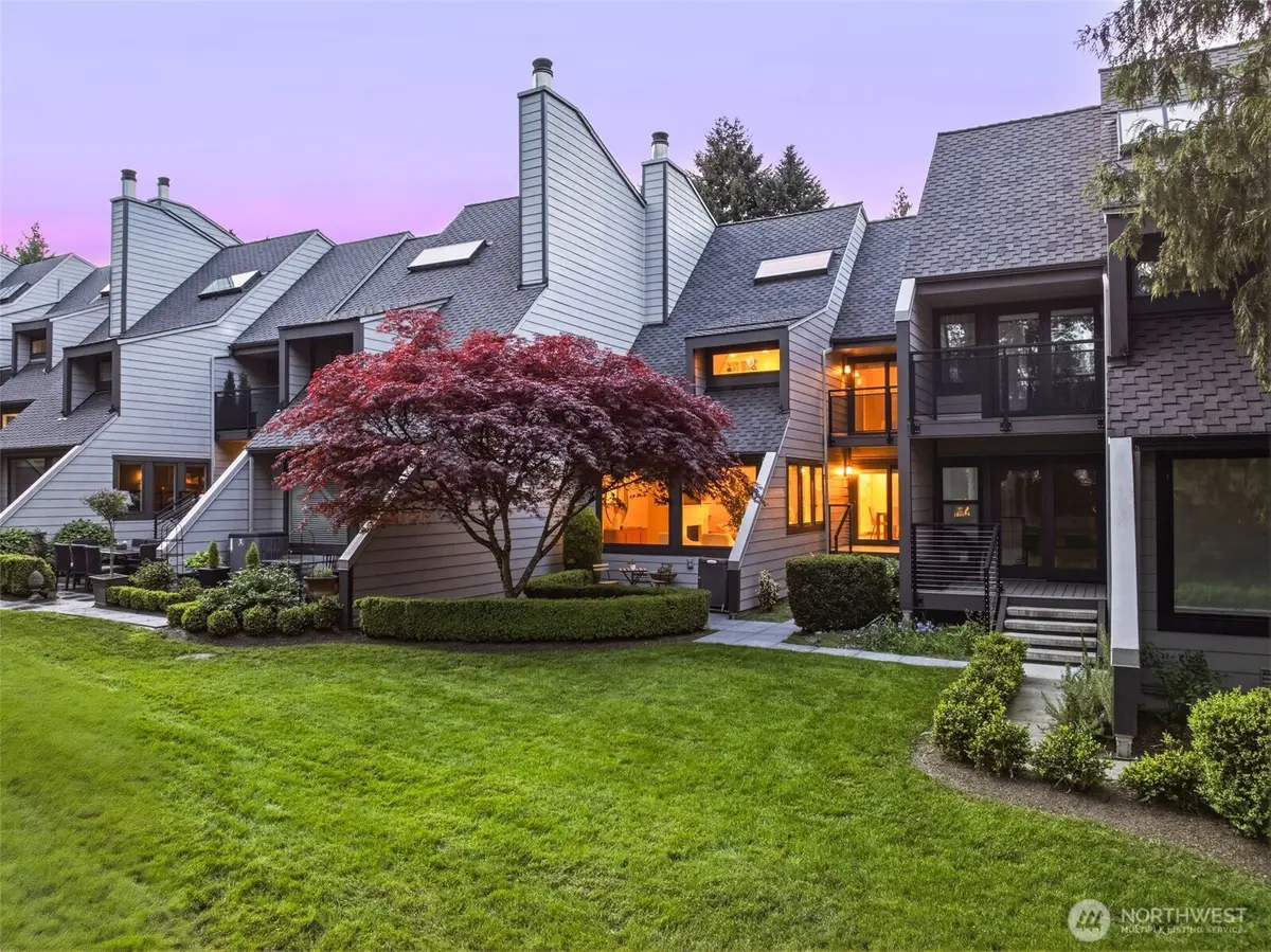 10327 NE 19th Place, Bellevue, WA 98004 - #1