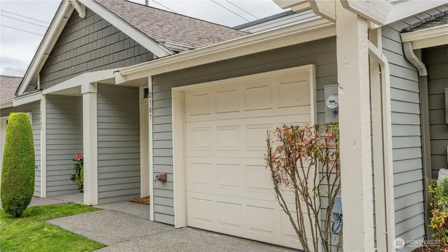 2107 Tacoma Court, Tacoma, WA 98405 - #2