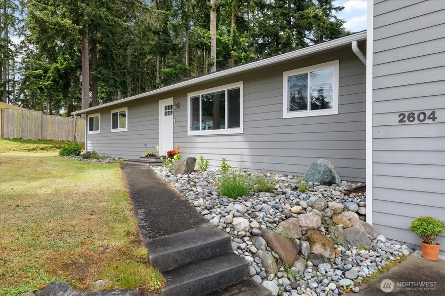 2604 Olympic Drive, Oak Harbor, WA 98277 - #2