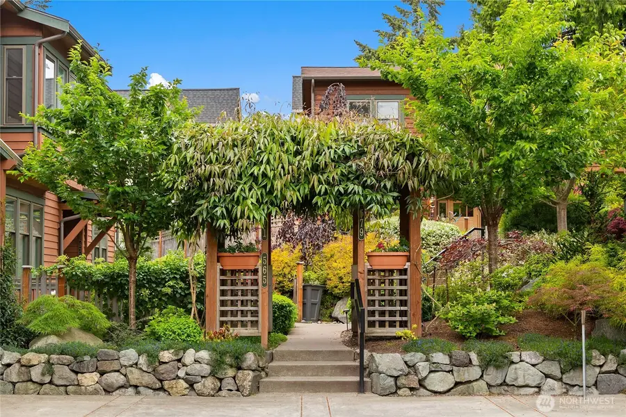 565 Ericksen Avenue Ne, Bainbridge Island, WA 98110 - #3