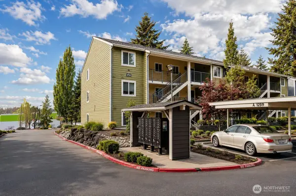 12511 SE 41st Place #A301, Bellevue, WA 98006