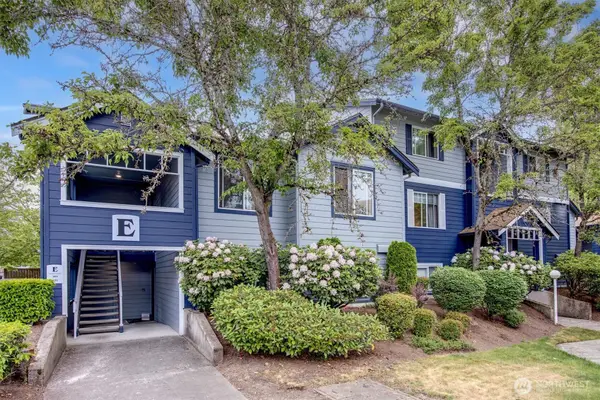 10825 SE 200th Street #E202, Kent, WA 98031
