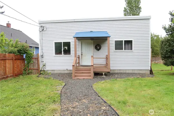 1405 Flower Avenue, Port Orchard, WA 98366