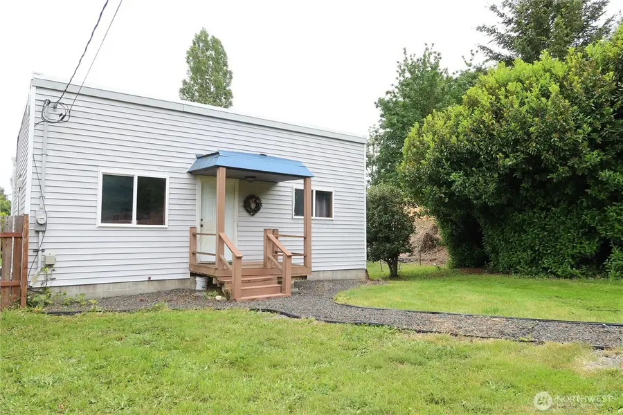 1405 Flower Avenue, Port Orchard, WA 98366 - #2