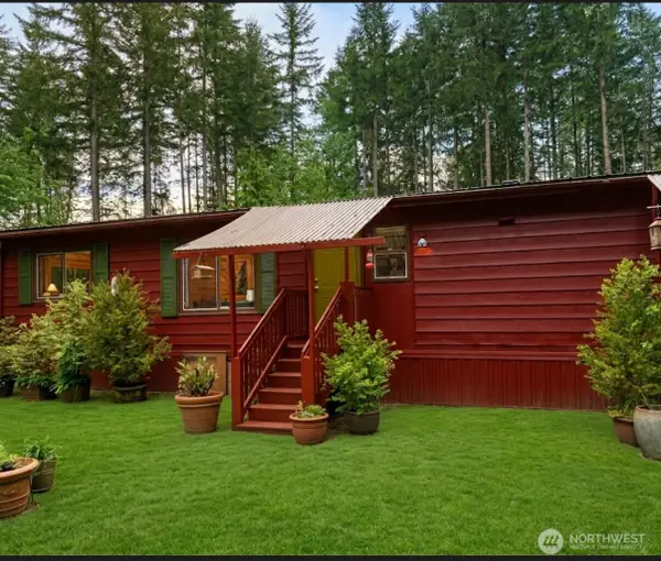 32711 36th Avenue E, Eatonville, WA 98328