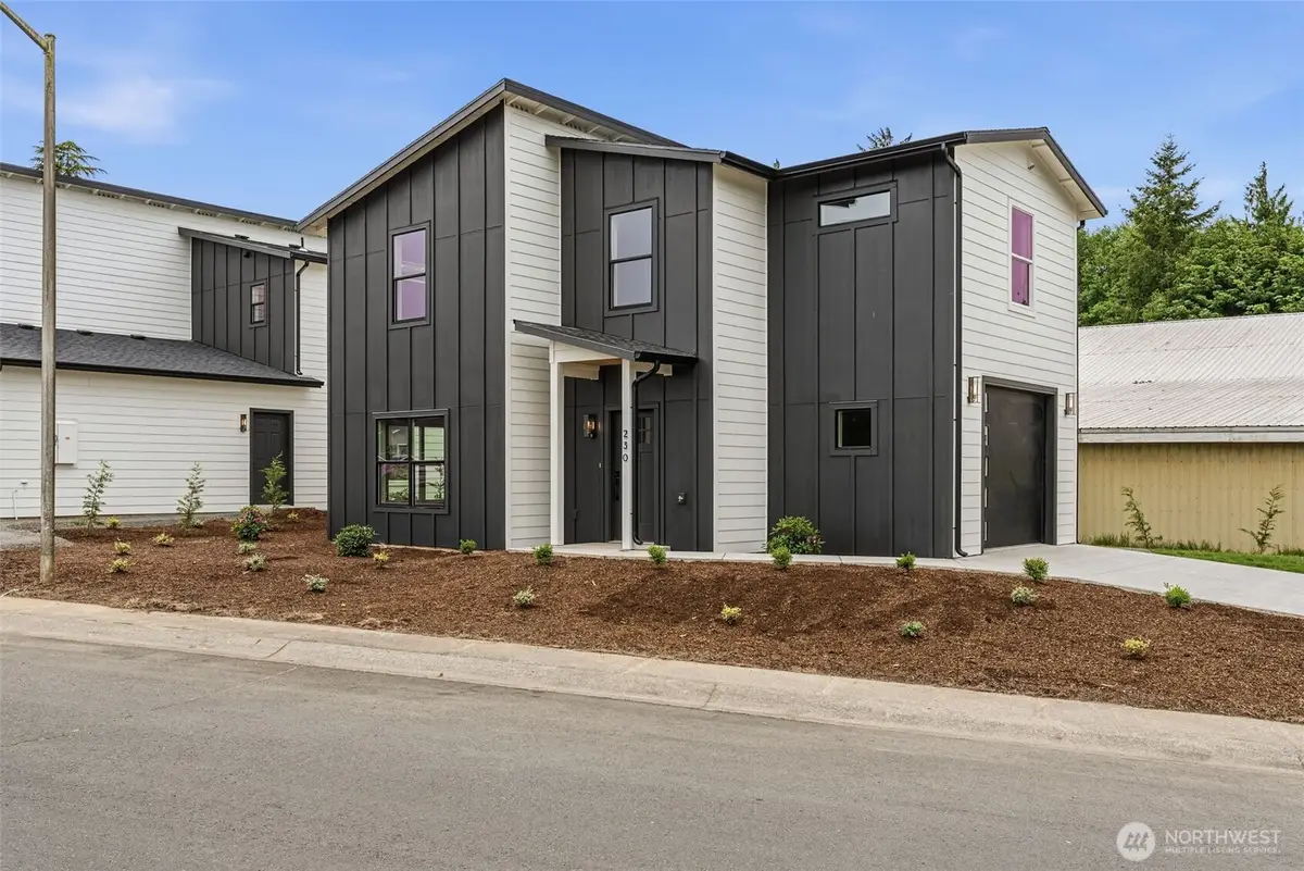 230 Glengate Street, Cathlamet, WA 98612 - #1