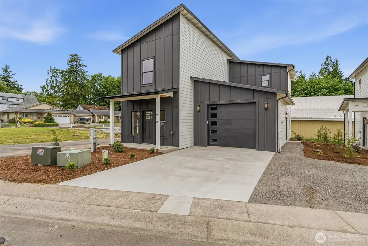 210 Glengate Street, Cathlamet, WA 98612 - #1