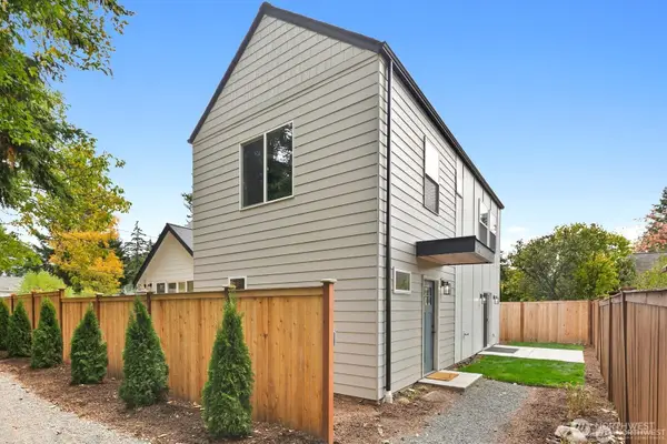 13007 1st Avenue Ne, Seattle, WA 98125