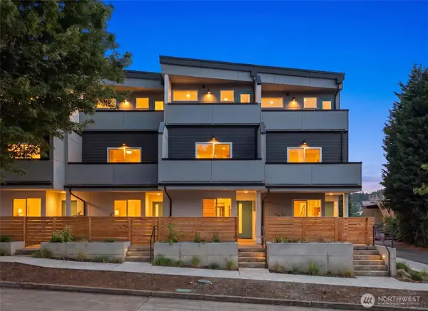 105 NW 39 Th Street, Seattle, WA 98107