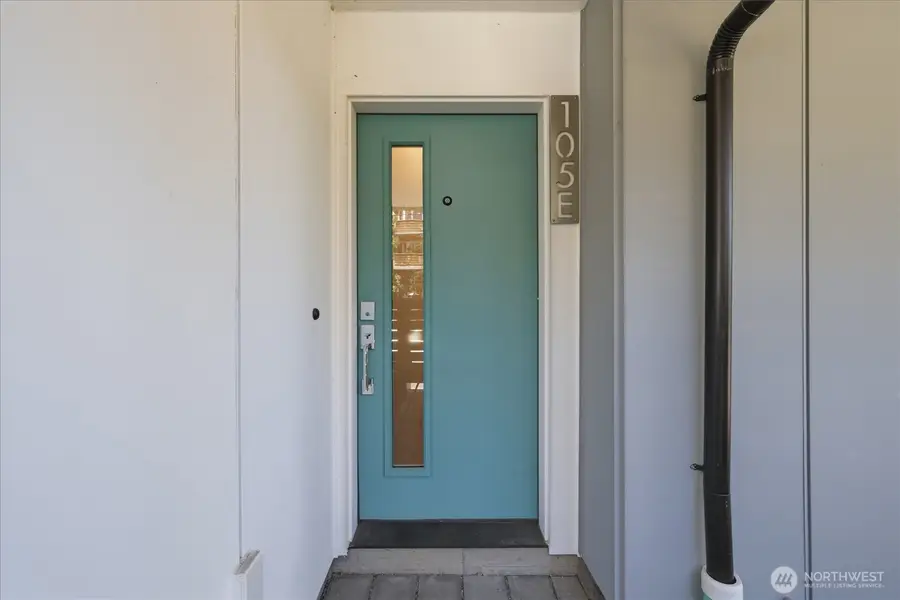 105 NW 39 Th Street, Seattle, WA 98107 - #2