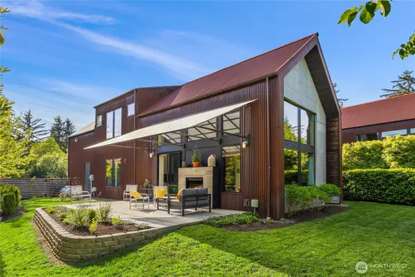 4670 Flying Goat Avenue Ne, Bainbridge Island, WA 98110