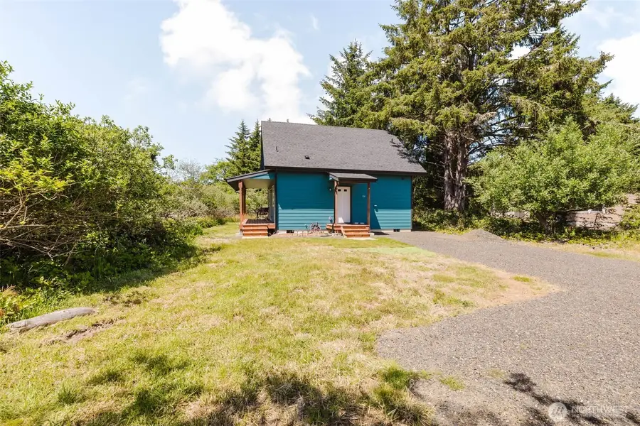 814 Shark Court Sw, Ocean Shores, WA 98569 - #3