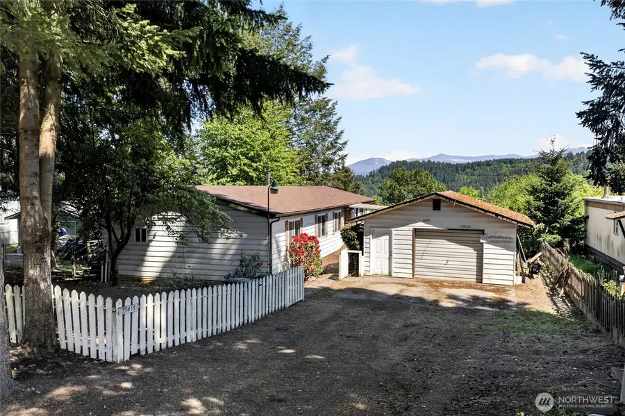 13413 Cedar Cir E, Bonney Lake, WA 98391 - #2