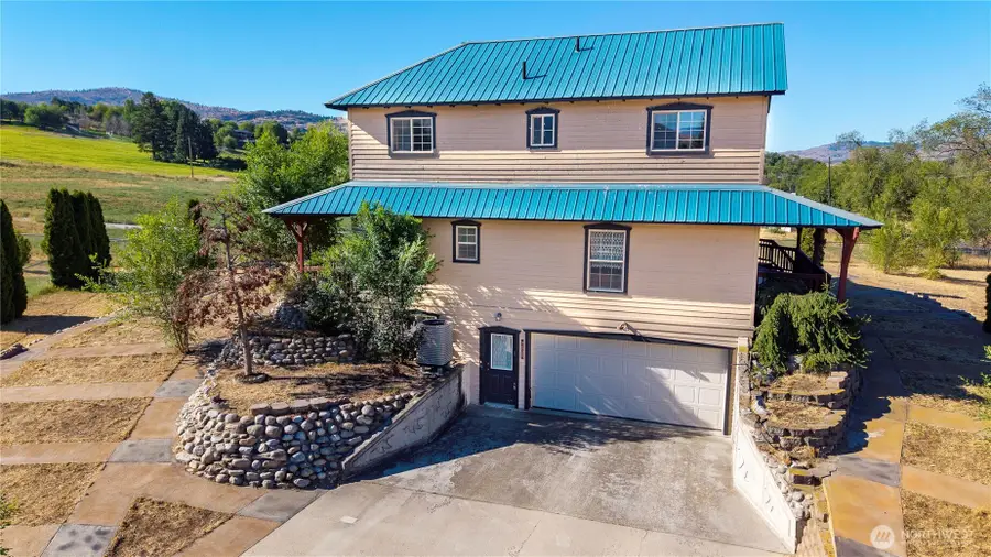 6 Orchard Loop S., Tonasket, WA 98855 - #2