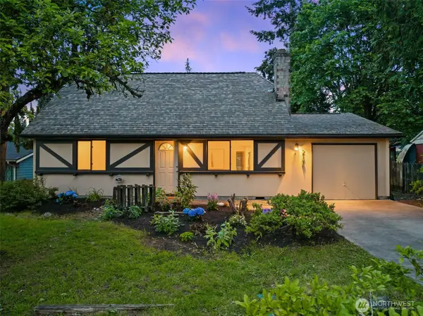 21701 53rd Avenue W, Mountlake Terrace, WA 98043