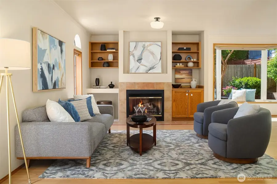 4831 37th Avenue Ne, Seattle, WA 98105 - #3