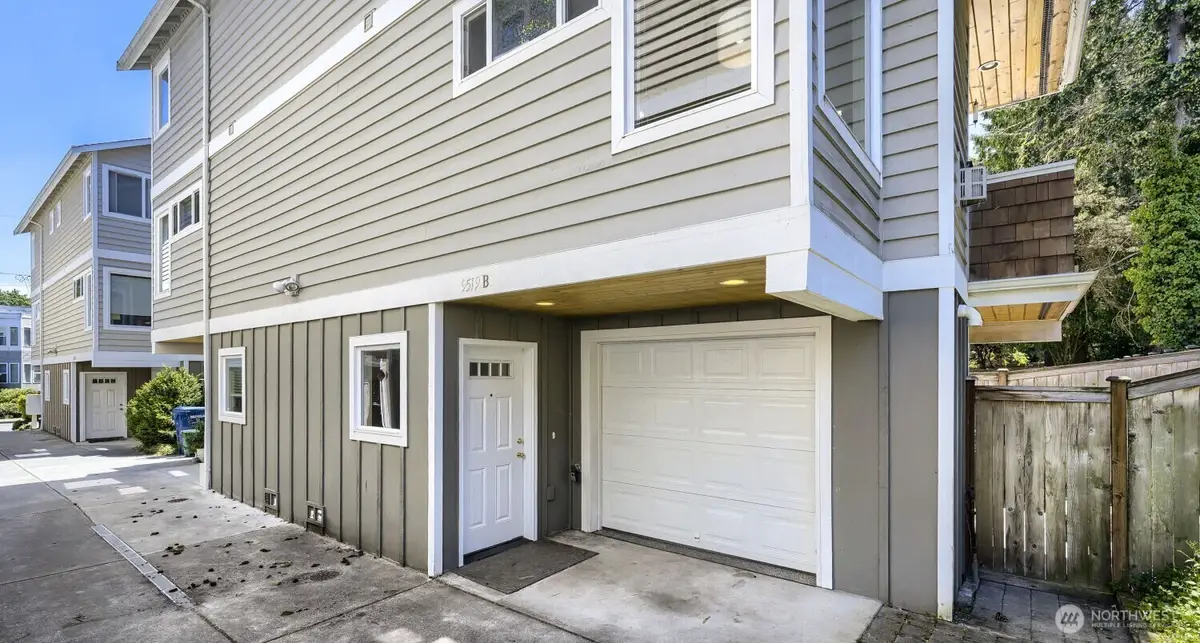 9519 8th Avenue Nw #B, Seattle, WA 98117 - #1