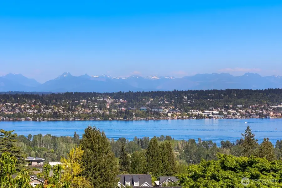 7044 50th Avenue Ne, Seattle, WA 98115 - #3