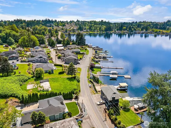 418 S Lake Stevens Road, Lake Stevens, WA 98258