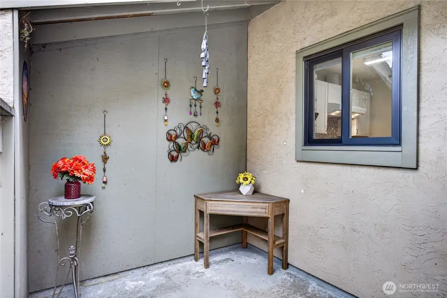 10037 NE 138th Place #D2, Kirkland, WA 98034 - #2