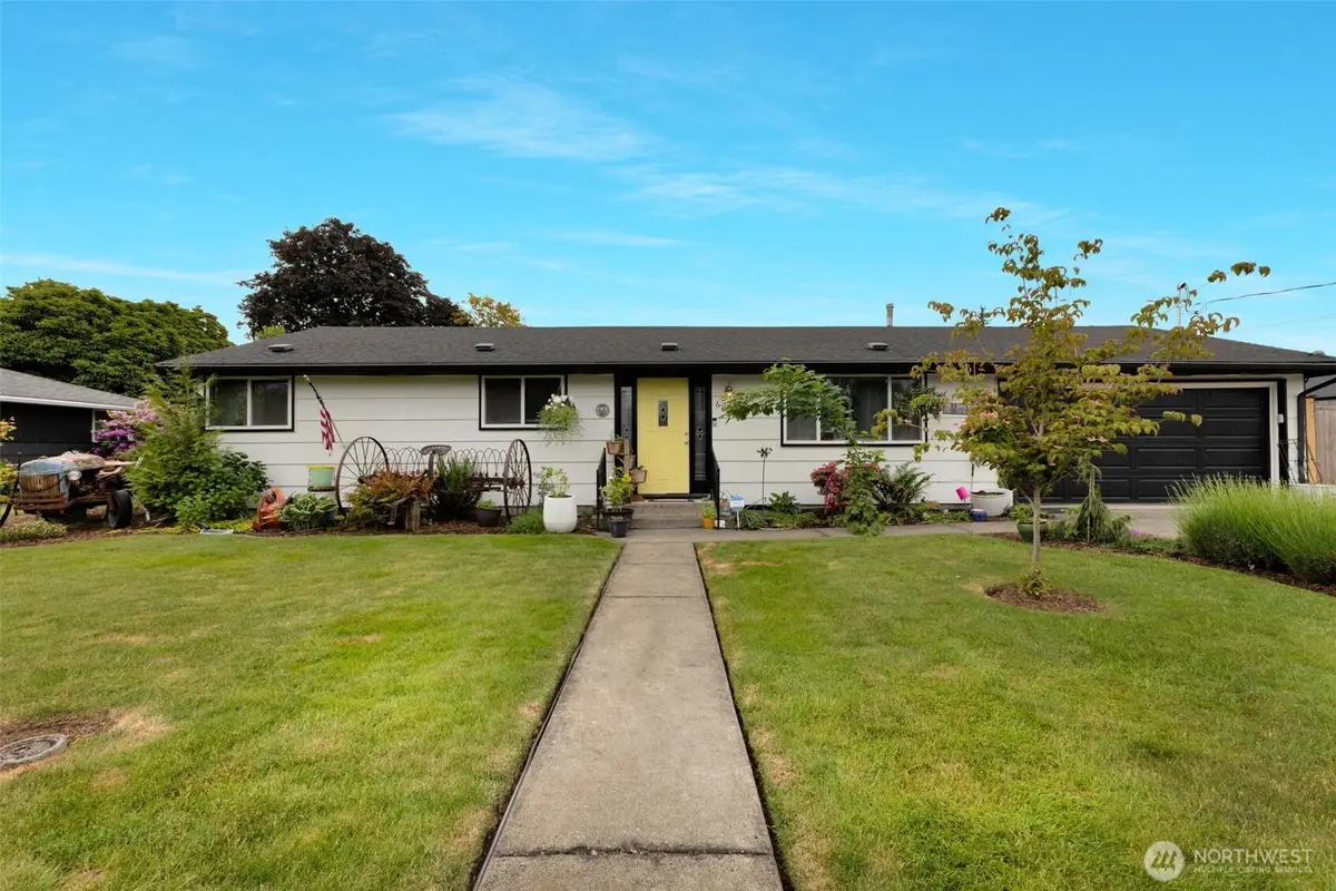 608 10th Avenue Se, Puyallup, WA 98372 - #1