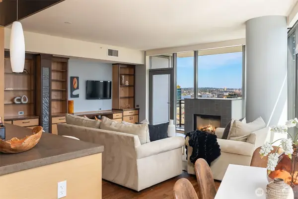 820 Blanchard Street #1605, Seattle, WA 98121