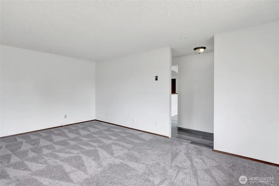 968 SW Kingma Court, Oak Harbor, WA 98277 - #3