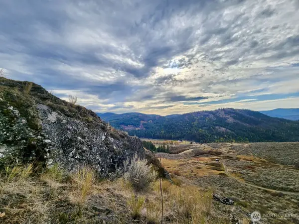 48 Oleander Road, Republic, WA 99166