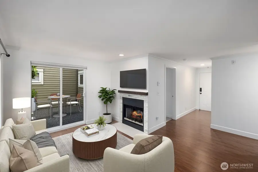 3901 Fremont Avenue N #202, Seattle, WA 98103 - #3