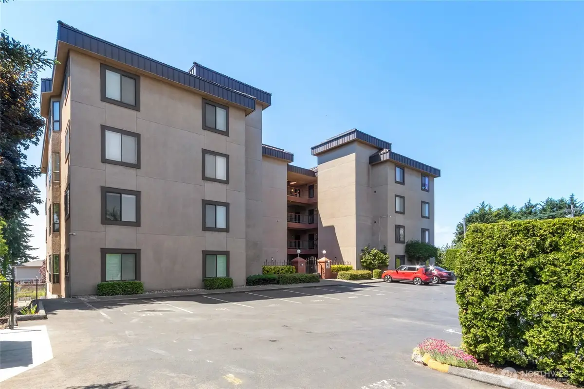 1902 Bridgeport Way W #106, University Place, WA 98466 - #1