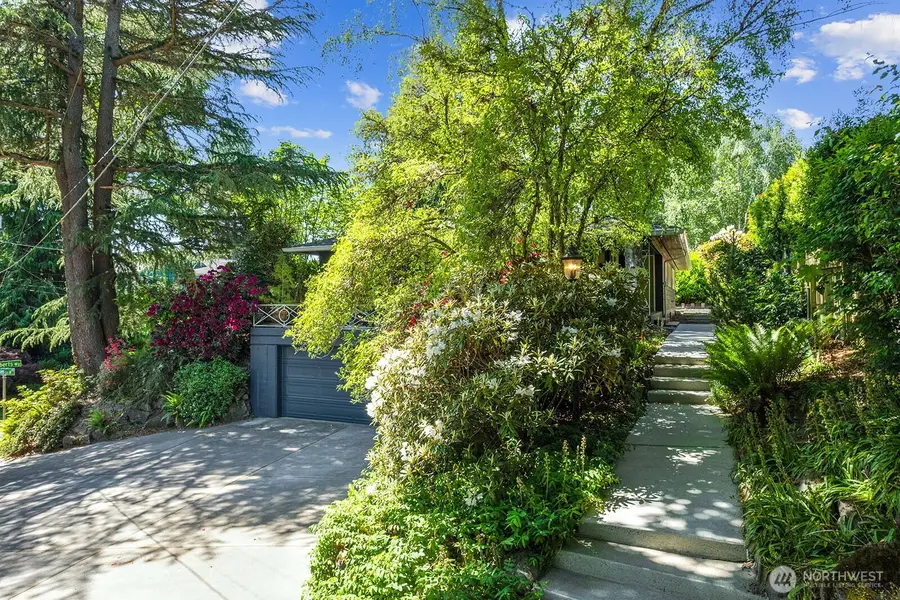 3651 Perkins Lane W, Seattle, WA 98199 - #2