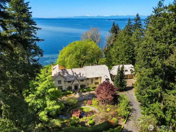 83 Olympic Drive Nw, Shoreline, WA 98177