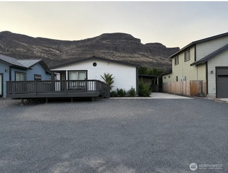 707 Hunter Avenue Sw, Quincy, WA 98848 - #2