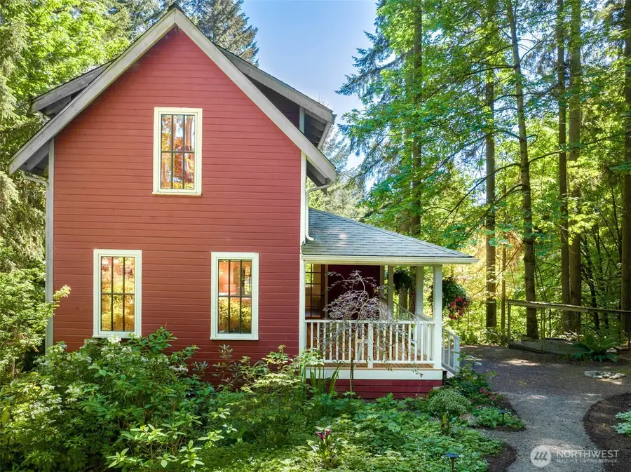 7026 Island Center Road Ne, Bainbridge Island, WA 98110 - #2
