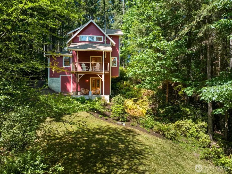 7026 Island Center Road Ne, Bainbridge Island, WA 98110 - #3