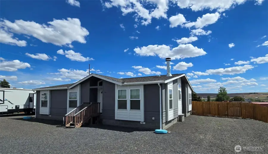 114 E 7th Street, Lind, WA 99341 - #2