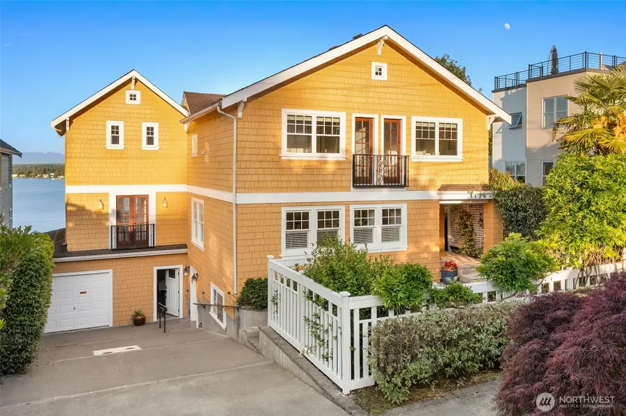 1126 33rd Avenue S, Seattle, WA 98144 - #3
