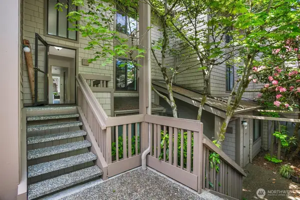 13730 15th Avenue Ne #G204, Seattle, WA 98125