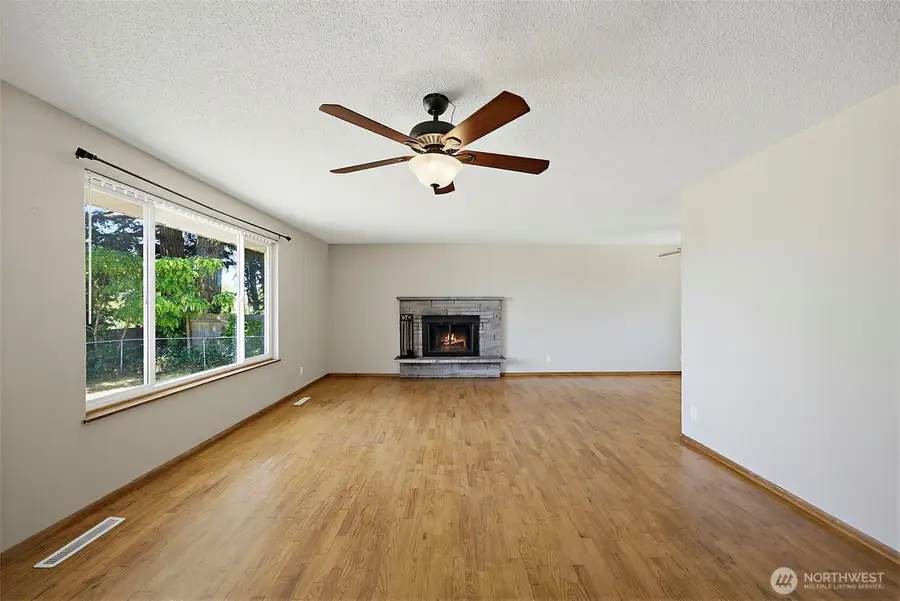915 S Orchard Street, Tacoma, WA 98465 - #3