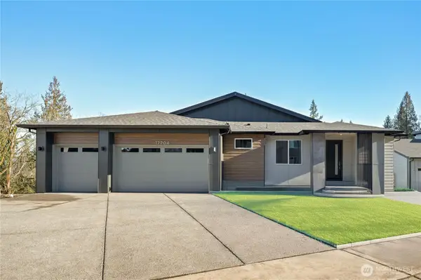 17727 142nd Avenue E #18, Puyallup, WA 98374