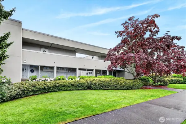 4457 44th Avenue Sw #101, Seattle, WA 98116