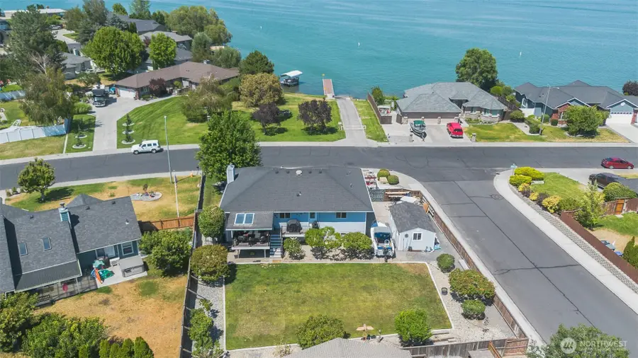 4095 W Cove West Drive, Moses Lake, WA 98837 - #2