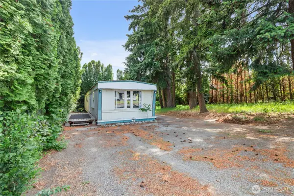 3020 Airway Street Se, East Wenatchee, WA 98802