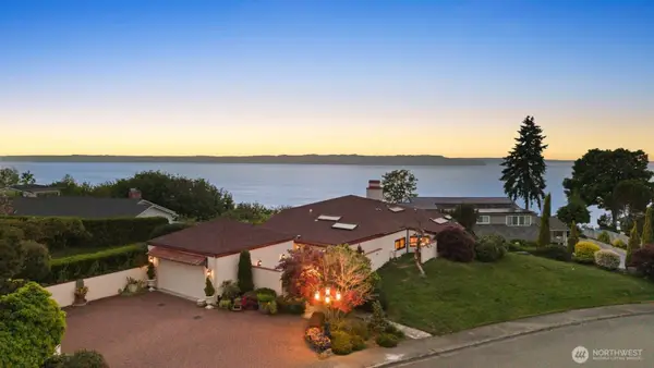 812 S Marine Hills Way, Federal Way, WA 98003