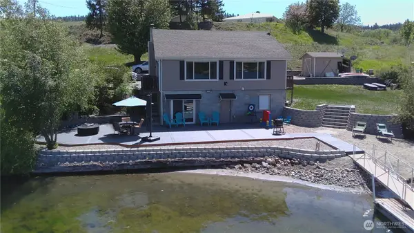 6 Marions Cove Road, Republic, WA 99166