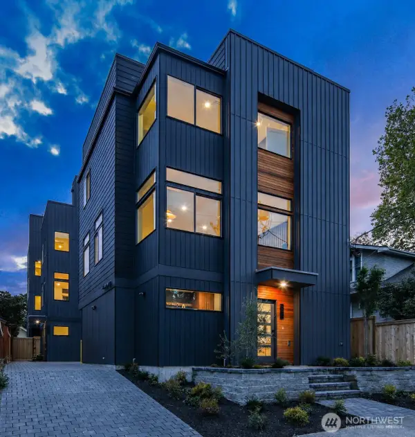 4531 Corliss Avenue N, Seattle, WA 98103