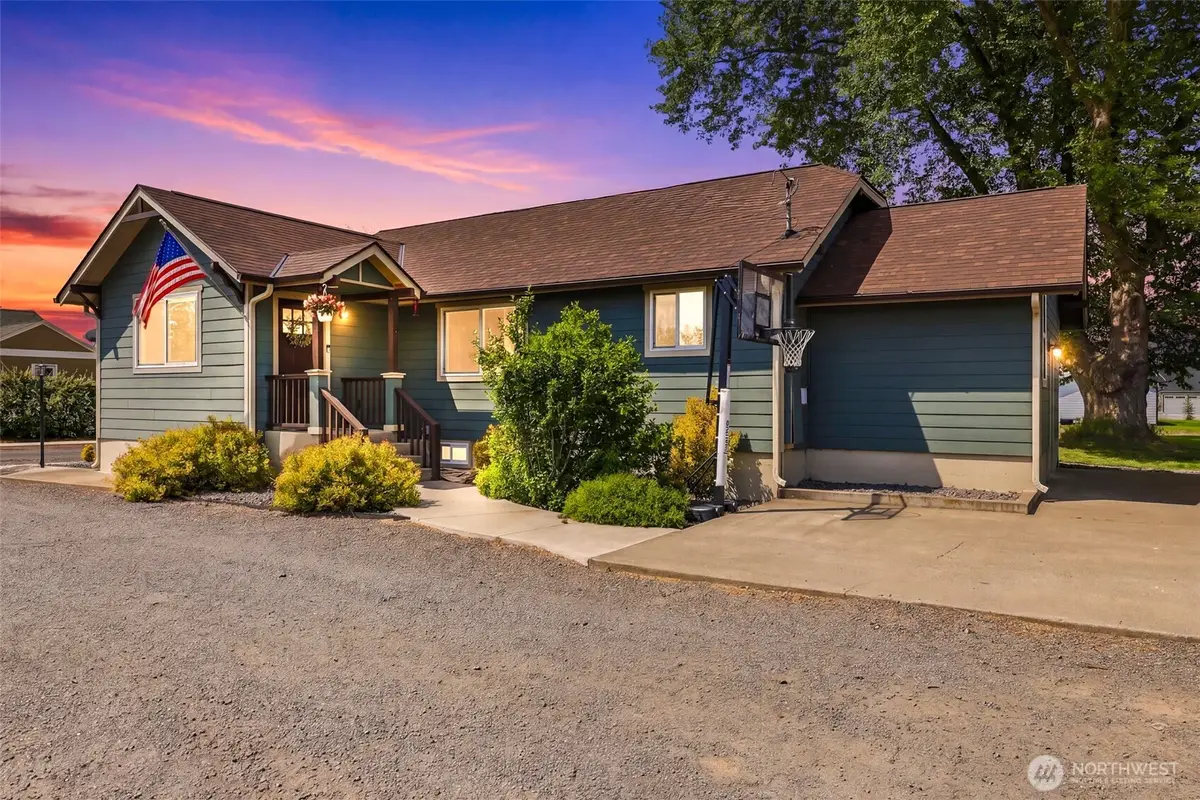 428 SW 12th Street, College Place, WA 99324 - #1