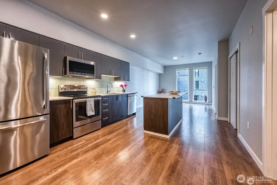 1085 103rd Avenue Ne #526, Bellevue, WA 98004 - #3
