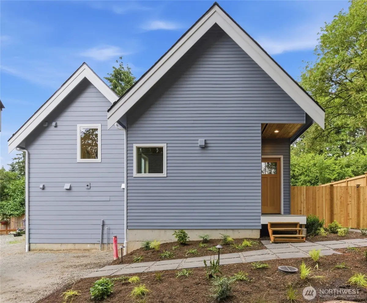 11737 40th Avenue Ne #C, Seattle, WA 98125 - #1