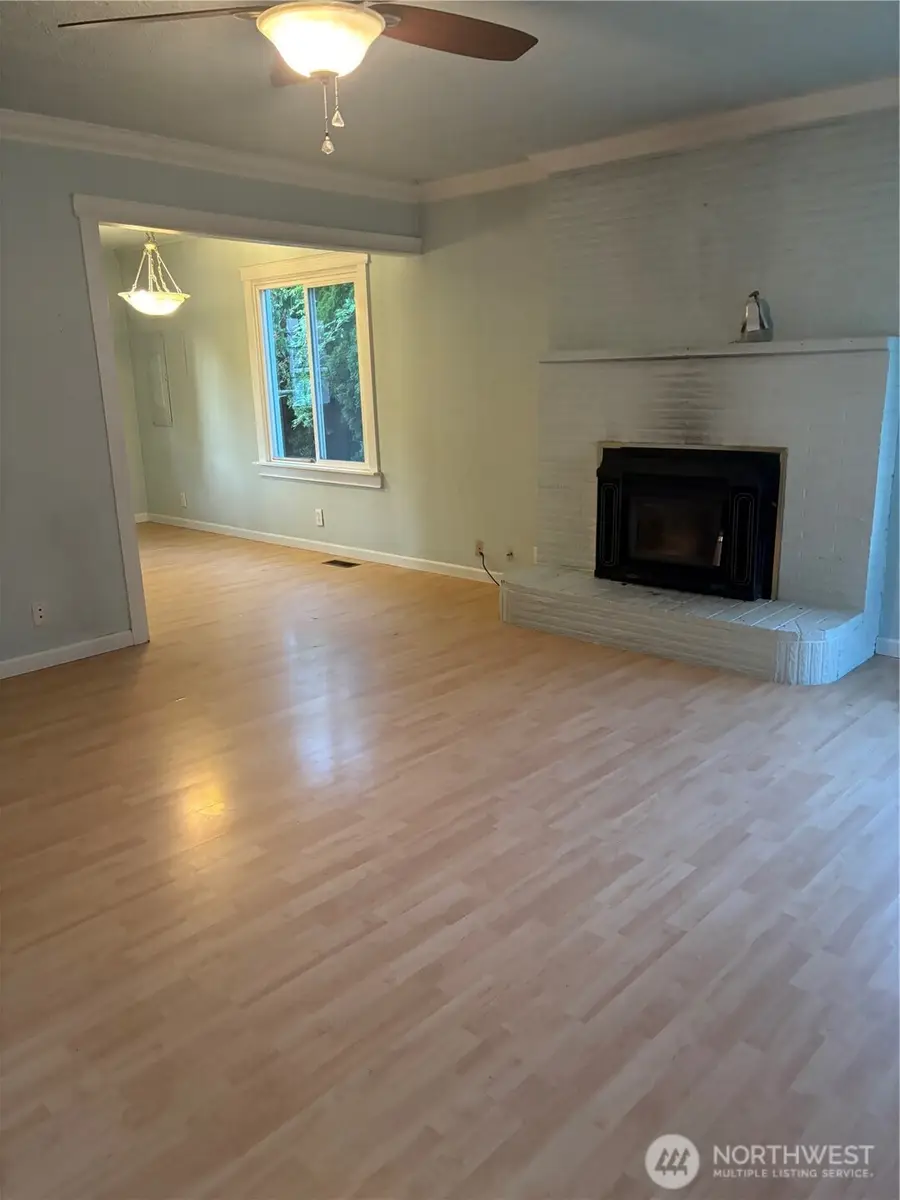 1509 Everett St Street, Sumner, WA 98390 - #2
